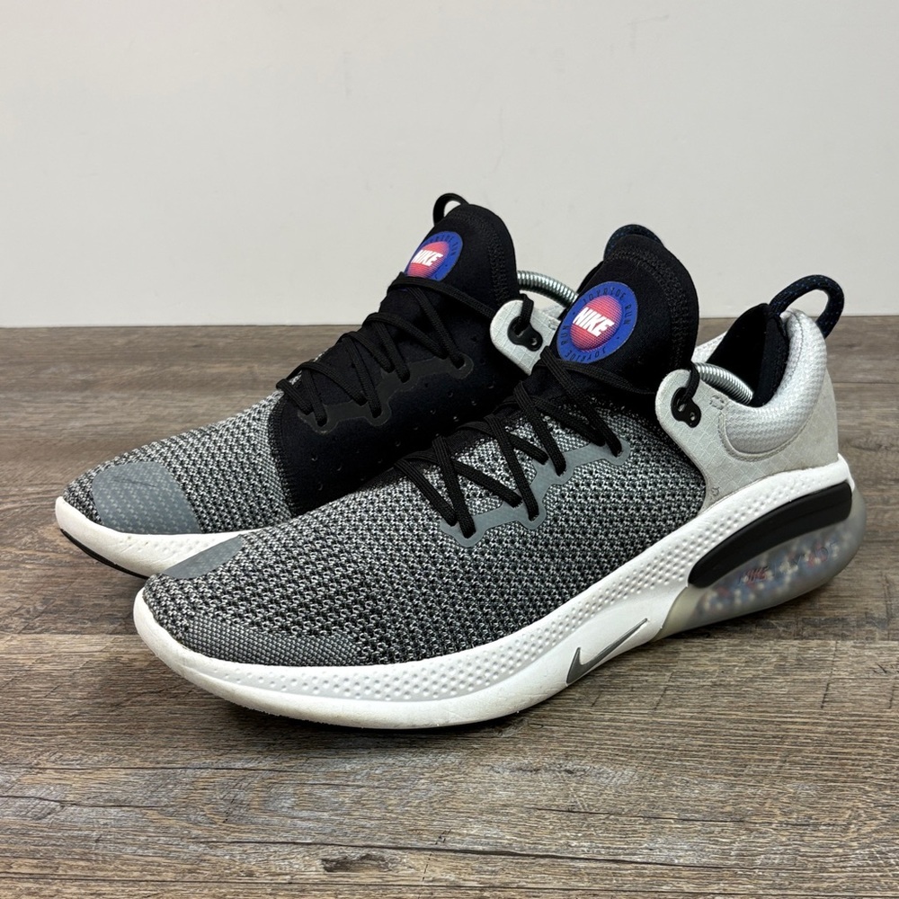Nike “Joyride Run Flyknit” Black & White Sneakers (Size 12)